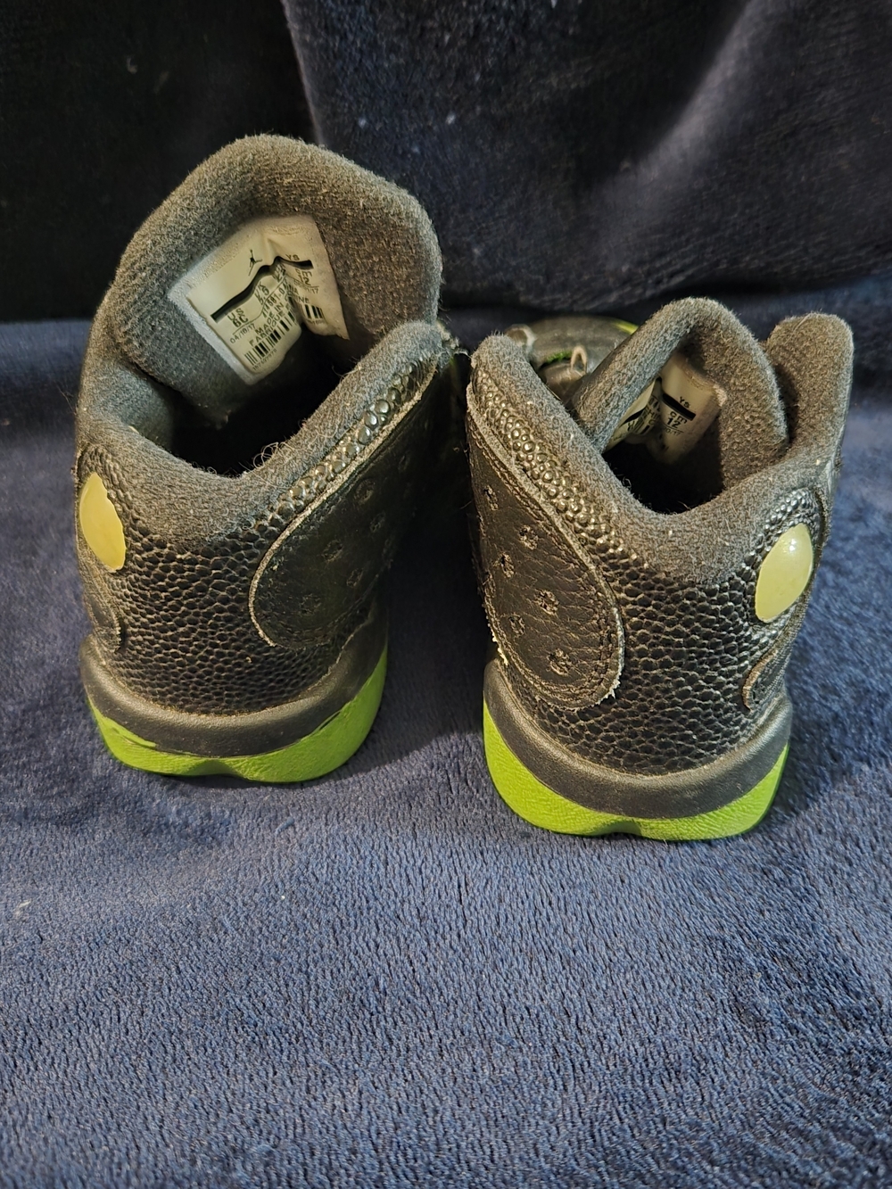 Air Jordan 13 Retro "Altitude" basketball shoe